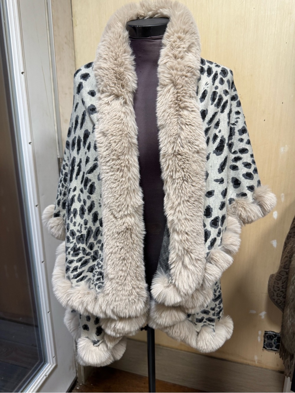 Leopard Print Faux Fur-Trim Shawl Cape - NWOT one size